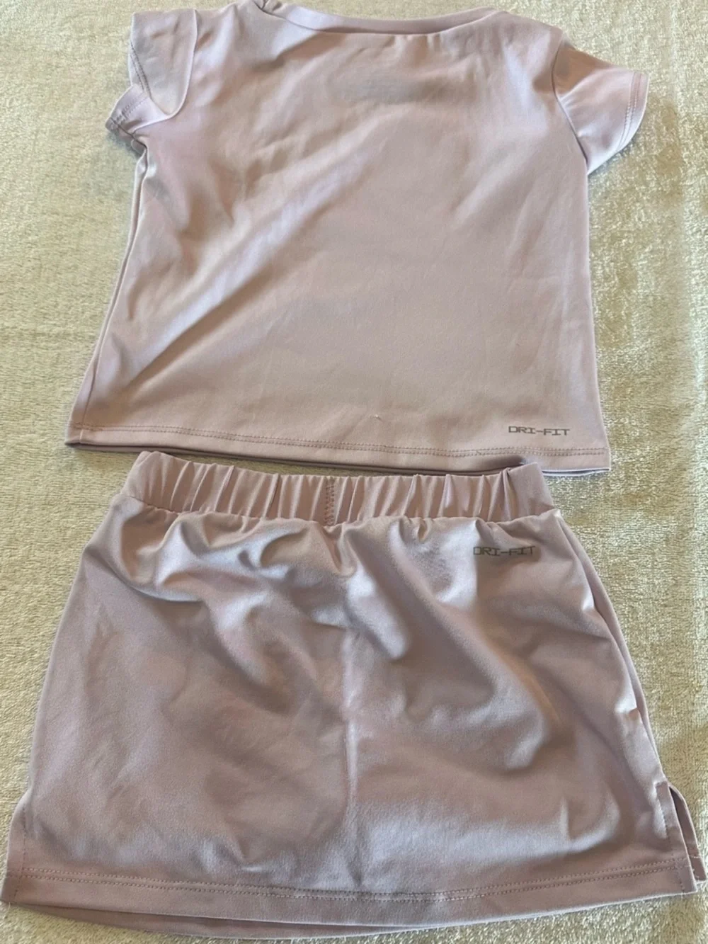 Nike Girls' Two-Piece Athletic Set - Light Lavender with White Swoosh - 24M - Picture 3 of 3